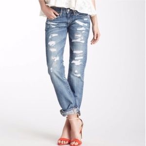 Distressed Low Rise AG Tomboy Straight Leg Baggy Jeans. Vintage